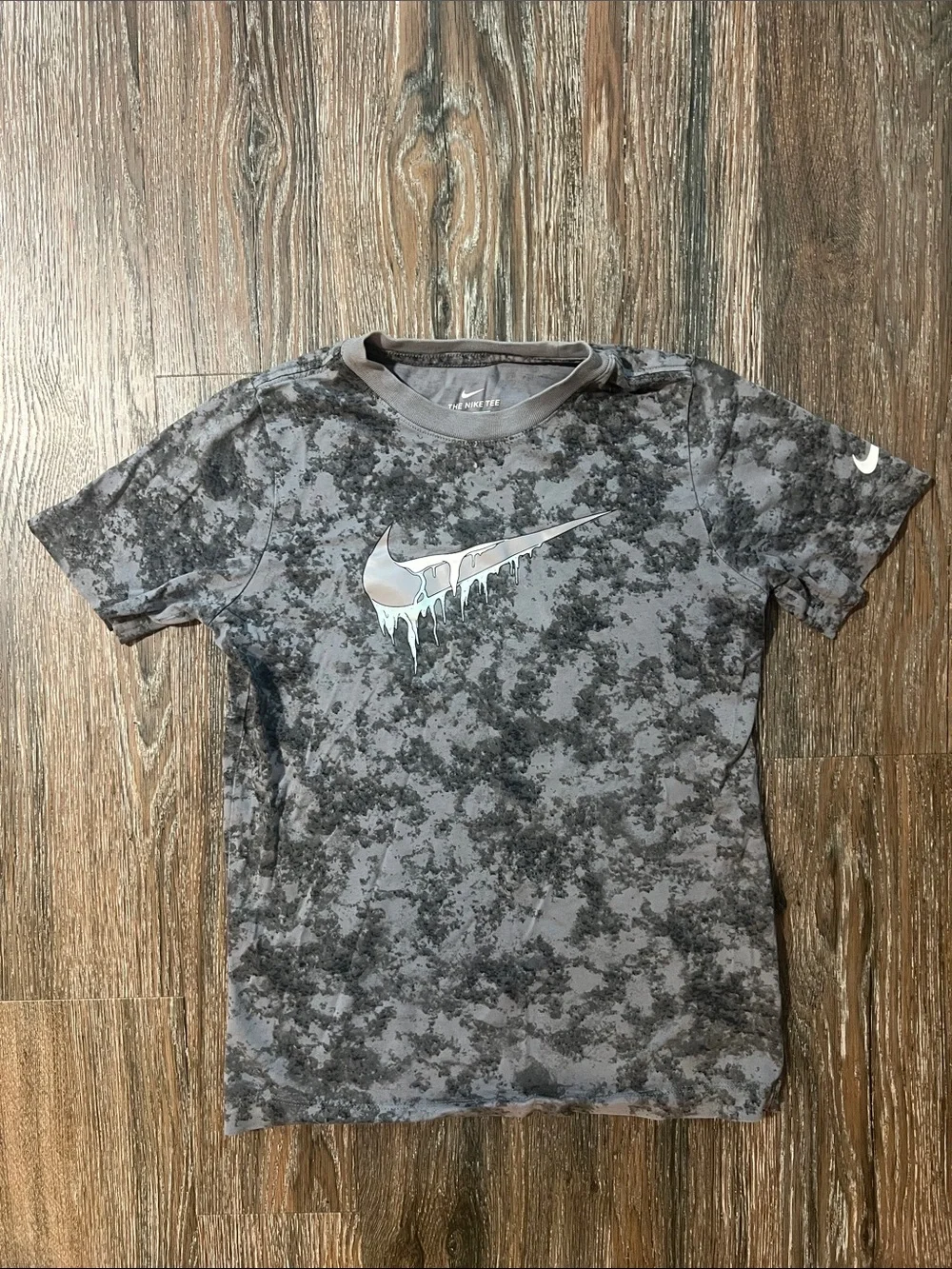 Nike Boys Gray Medium T Shirt Bundle